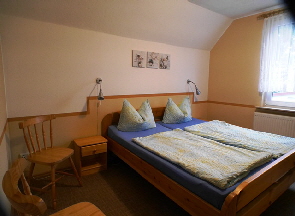 II Schlafzimmer (1)